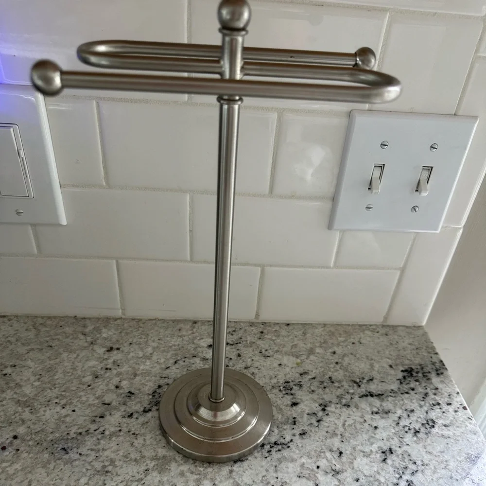 Towel holder - 13”